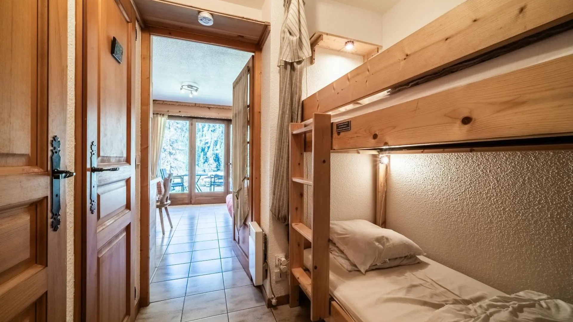 Studio Rez-De-Jardin, 4 Pers Chatel 0*,