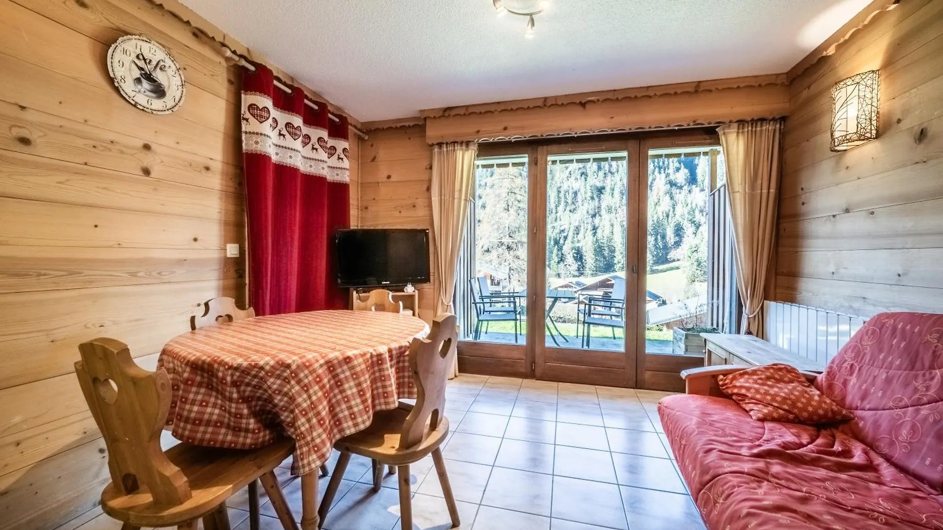 Apartment Studio Rez-De-Jardin, 4 Pers Chatel